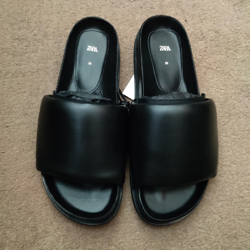 Zara flat padded leather sandal size 8
